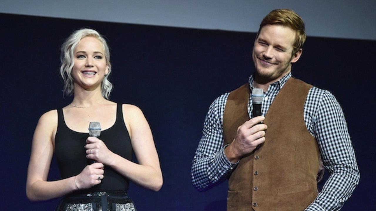 Dijahili Chris Pratt, Wajah Jennifer Lawrence Jadi Korban
