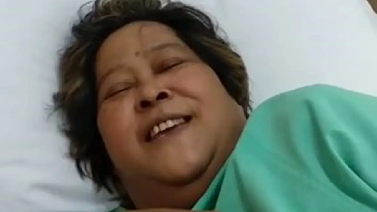 6 Potret Suti Karno Saat Dirawat Akibat Diabetes, Dijenguk Anak Ma'ruf Amin
