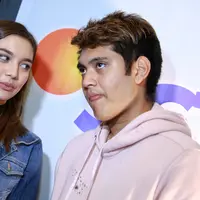 Mengaku bukan tipikal pria yang romantis, perayaan valentine tahun ini pun ia belum menyiapkan apapun yang spesial untuk kekasihnya tersebut. Membelikan tanaman seperti tahun lalu, Gino pun hanya sekedar coba-coba. (Adrian Putra/Bintang.com)