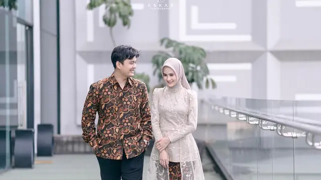 Lamaran Adi Sastro dan Lestari