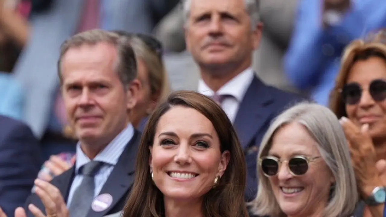 Tampilan Fresh Kate Middleton Hadiri Wimbledon 2024 dengan Dress Ungu di Tengah Pengobatan Kanker
