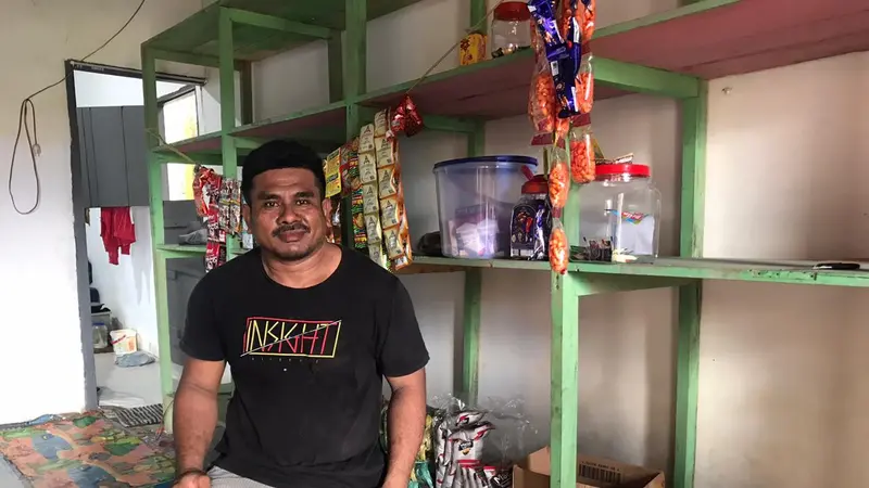 Dalahaji Tuasikal, warga korban Gempa Bumi Maluku penerima Banpres Produktif.