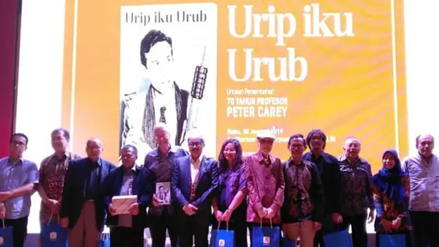Peluncuran Buku Urip iku Urub, 70 Tahun Prof Peter Carey