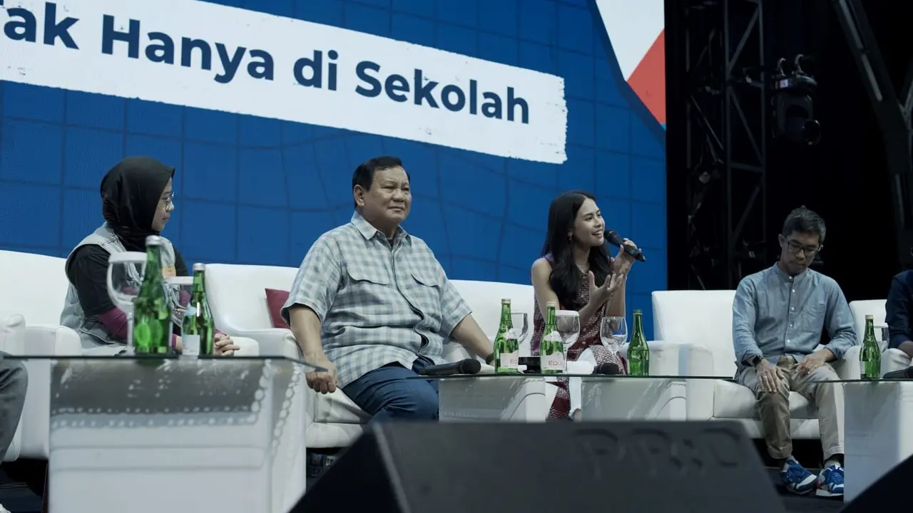 Belajar Tak Hanya di Sekolah