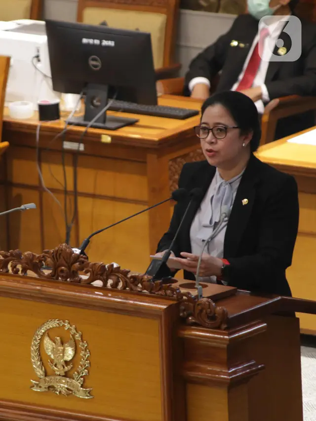 Rapat Paripurna Masa Sidang IV DPR