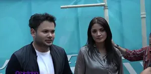 Ridho Rhoma berkolaborasi dengan penyanyi asal Malaysia, Fazura untuk mengisi soundtrack film Langit Terbelah di Langit Amerika. Sang papa, Rhoma Irama pun menyetujui kolaborasi antara Ridho Rhoma dan Fazura.