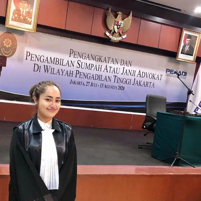 7 Potret Terbaru Callista AFI Junior, Anak Ira Maya Sopha yang Kini Jadi Pengacara