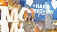 Momo Geisha merayakan hari jadinya yang ke-37 bersama keluarga dan kerabat [@therealmomogeisha]