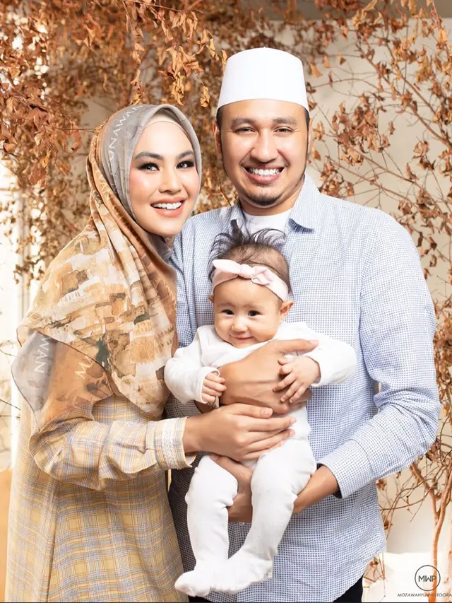 Selain Anak Kembar Syahnaz, 4 Anak Selebriti Ini Pernah Dipajang Akun Jual Beli Bayi