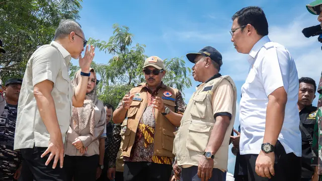 Pemprov Jateng, Kemenko Pangan, dan Bapanas Salurkan Bantuan Pangan ke Korban Banjir di Pekalongan