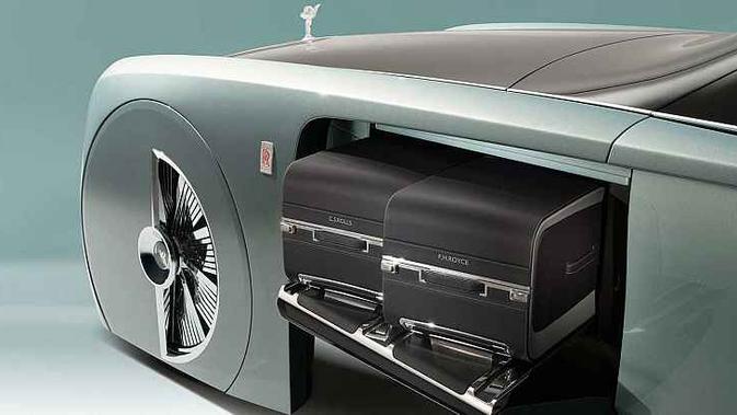 Rolls-Royce 103EX menyajikan konsep klasik dalam wujud mobil mewah masa depan. (Rolls-Royce)