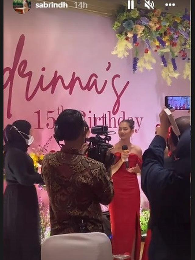 Pesta ulang tahun Sandrinna Michelle ke-15 (Foto: Instagram/@sabrindh)