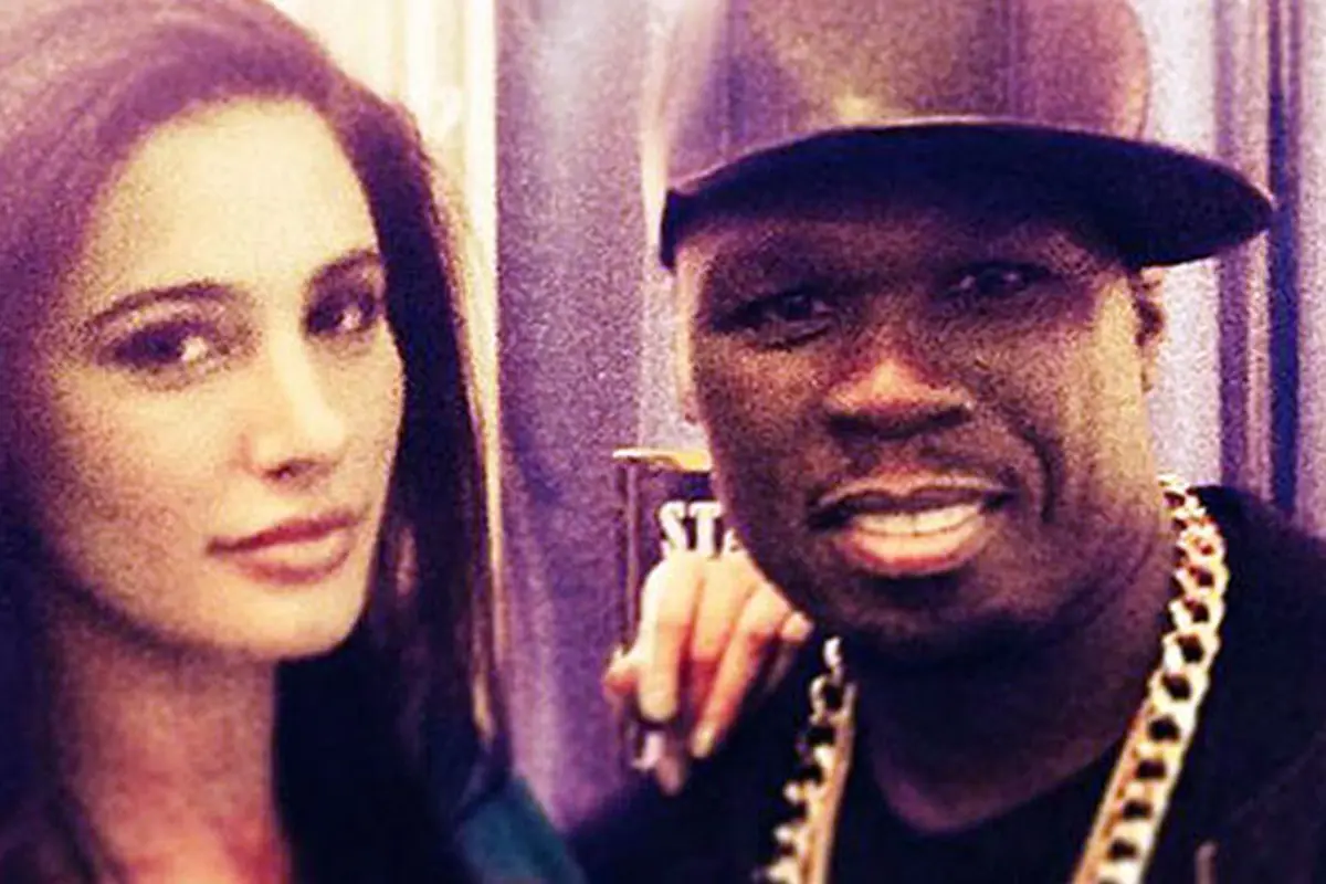 Main Film Hollywood, Nargis Fakhri Berpose Bareng 50 Cent