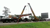 Evakuasi Truk LPG Pertamina, Jalur Arah Puncak Ditutup Sementara