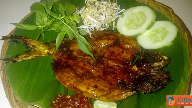 Berwisata Kuliner di Kota Pati