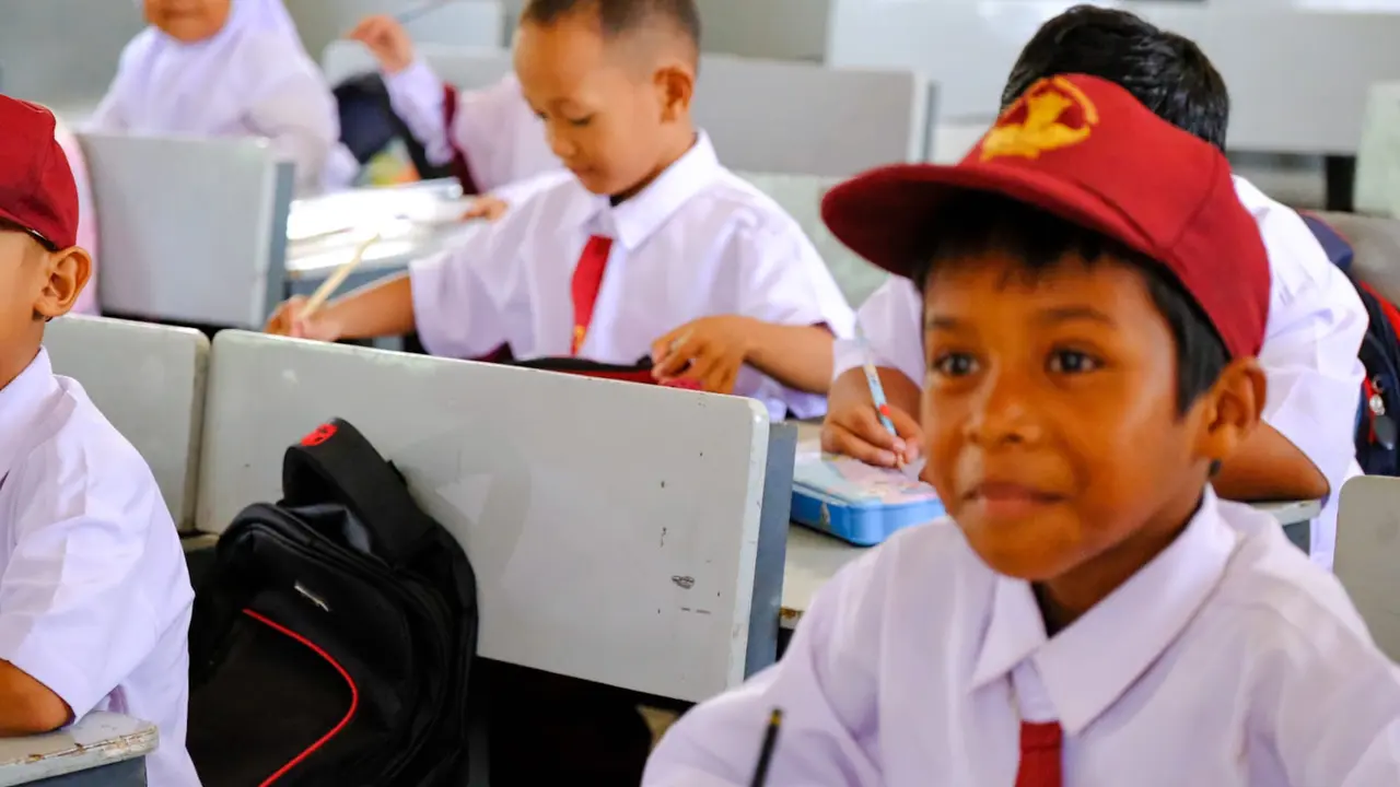 Komitmen Lahirkan Generasi Unggul di Sekitar Perkebunan Sawit