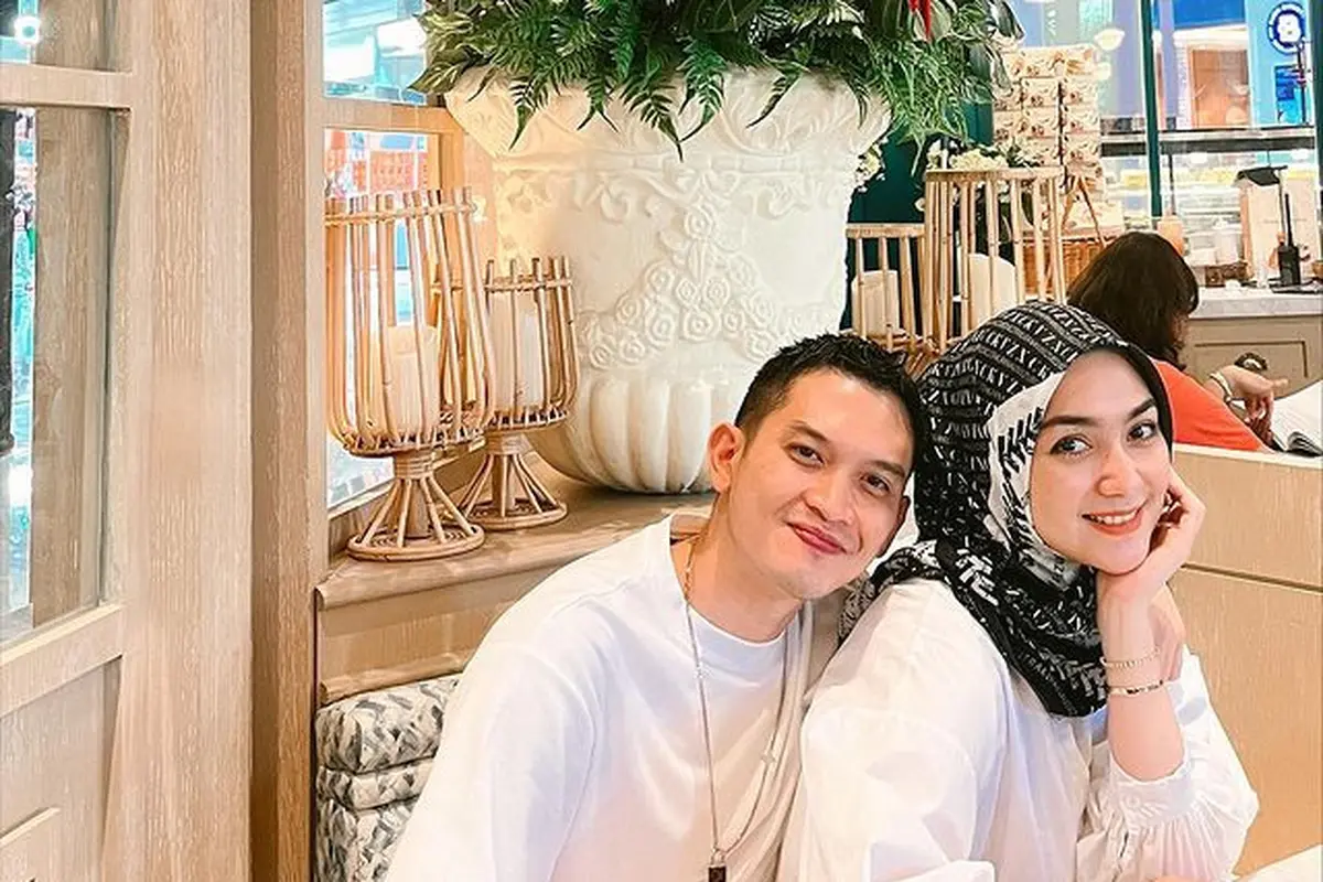 [Fimela] Citra Kirana dan Rezky Aditya