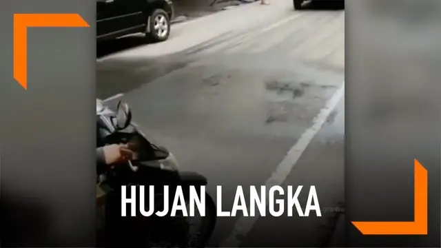 VIDEO: Fenomena Langka, Hujan Turun Hanya 1 Meter di Binjai