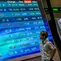 Indeks Harga Saham Gabungan (IHSG) pada penutupan perdagangan, Rabu 10 September 2025, ditutup menguat 70,402 poin atau naik 0,92% ke level 7.699,007, dari penutupan Selasa (9/9/2025) di 7.626,605. (BAY ISMOYO/AFP)