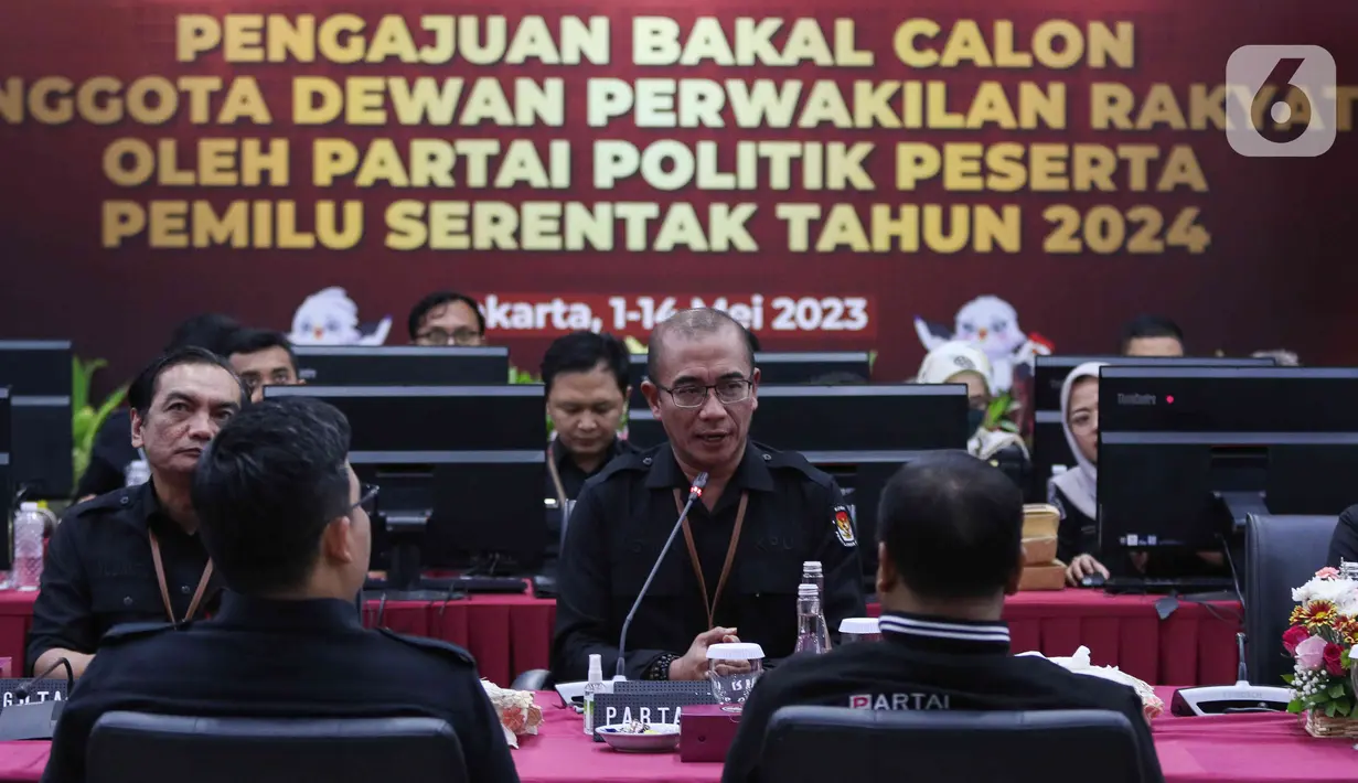 Berdasarkan informasi resmi Humas KPU, sebanyak tujuh parpol peserta Pemilu 2024 itu akan mendaftar hari ini di Kantor KPU RI. Lima di antaranya merupakan parpol non parlemen.   (Liputan6.com/Herman Zakharia)