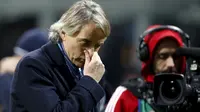 Football Soccer - Inter Milan v Lazio - San Siro stadium, Milan, Italy- 20/12/15 - Inter Milan's coach Roberto Mancini reacts at the end of the match. REUTERS/Alessandro Garofalo