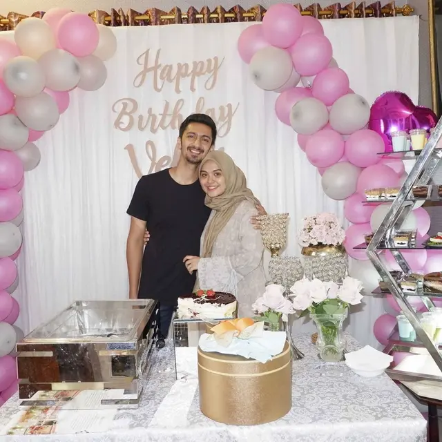 Usia Kehamilan 5 Bulan, Ini 6 Potret Vebby Palwinta Pamer Baby Bump