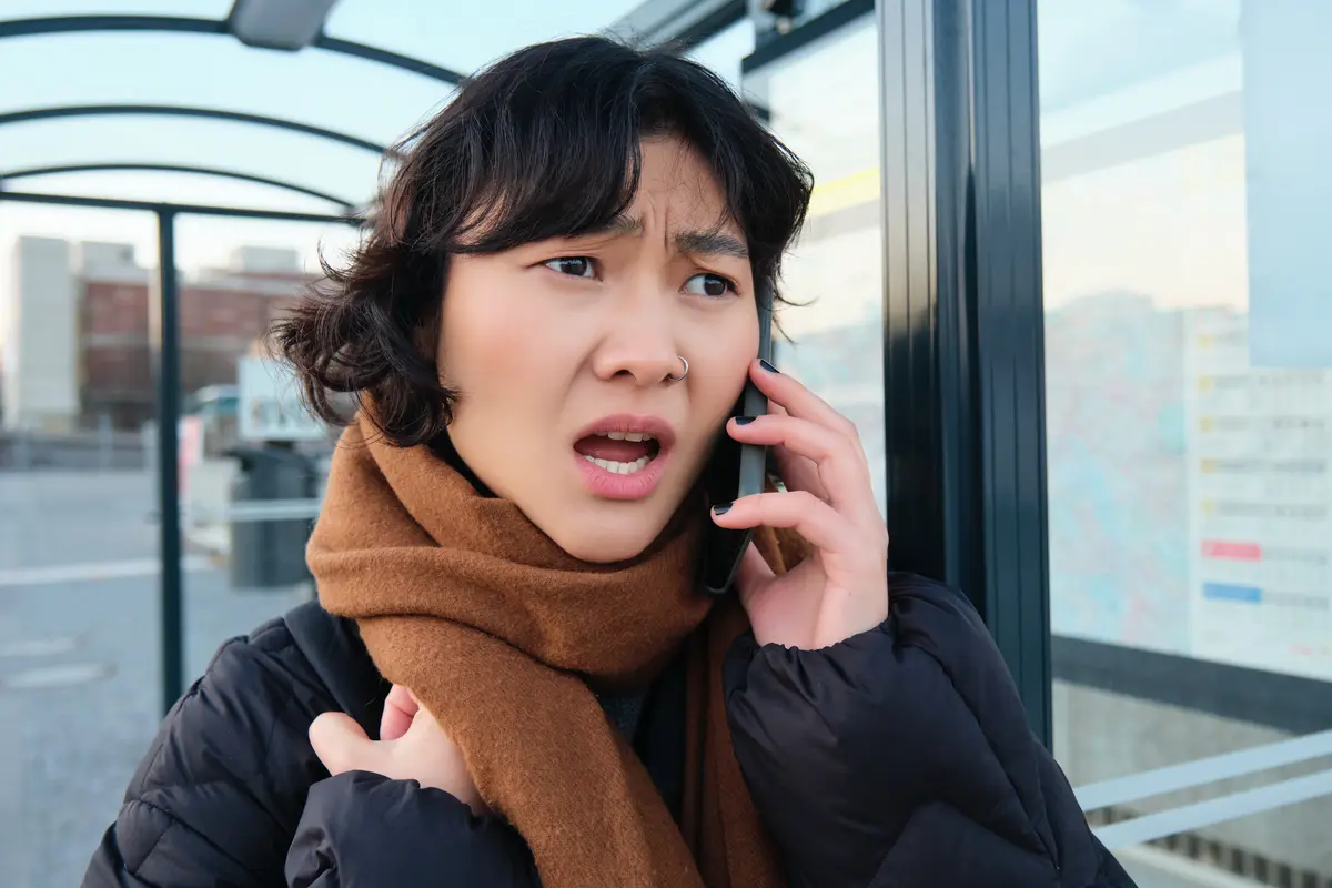 wanita juli hobi pamer