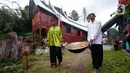 Kampuang Minang Nagari Sumpu memiliki alam yang masih asri sehingga wisatawan bisa menikmati alamnya yang indah seperti hamparan sawah, puncak Tubia, aliran sungai/batang air, Danau Singkarak dan juga air terjun. (Liputan6/Angga Yuniar)