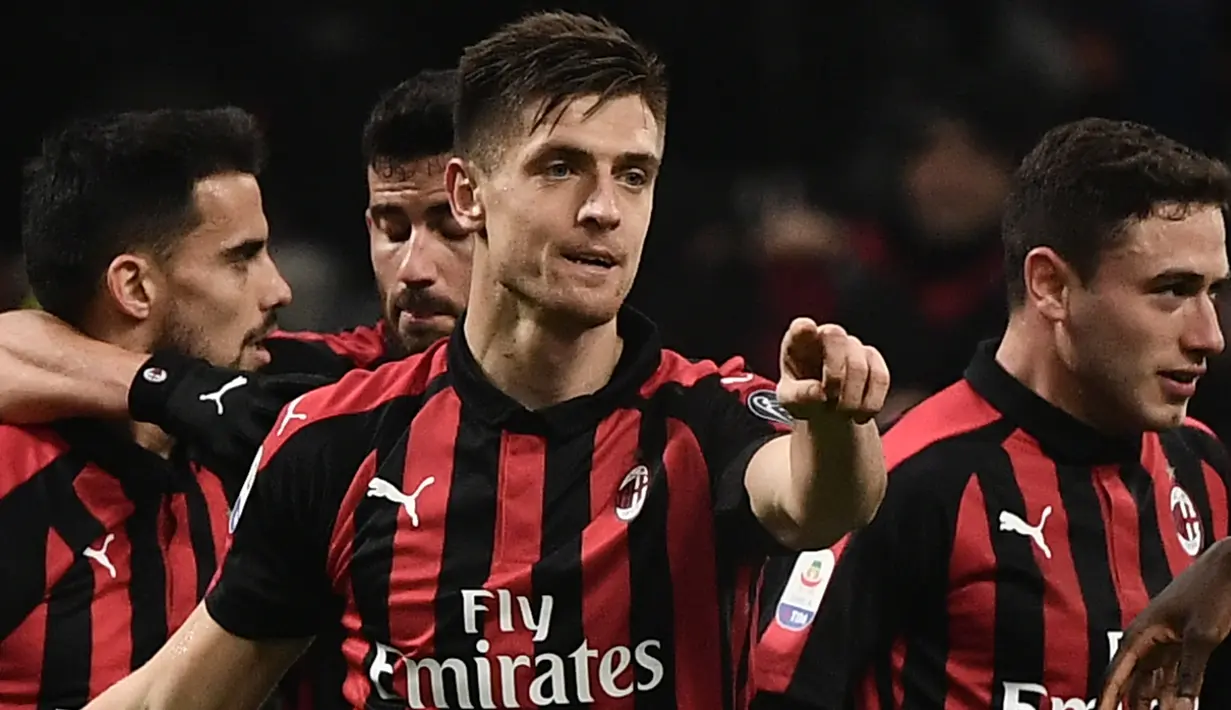 Krzysztof Piatek memang luar biasa dirinya hanya butuh 18 kali percobaan untuk mencetak enam gol. (AFP/Marco Bertorello)