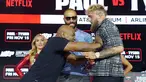 Momen panas sudah terasa sebelum pertarungan Mike Tyson vs Jake Paul di atas ring tinju. (AFP/Timothy A. Clary)