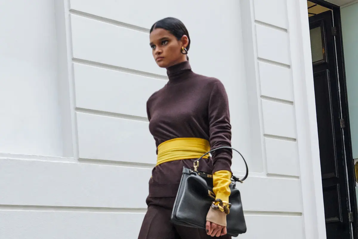 Tas Ikonik FENDI Hadir dalam Sentuhan Baru: Peekaboo Soft untuk Musim Gugur/Dingin 2024