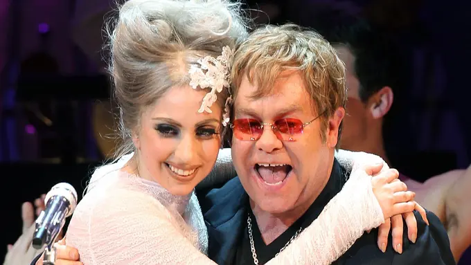 [Bintang] Lady Gaga & Elton John
