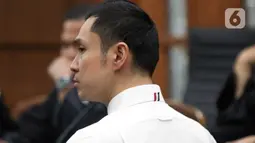 Majelis hakim pada Pengadilan Tipikor Jakarta memvonis Harvey Moeis bersalah atas tindak pidana korupsi pada penyalahgunaan izin usaha pengelolaan area PT Timah (Persero) Tbk. (Liputan6.com/Herman Zakharia)