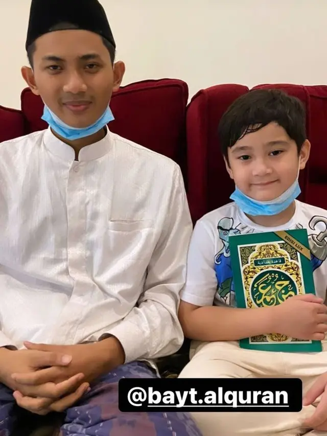 Potret Rafatar masuk pesantren kilat