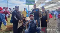 Buruh 60 Tahun Asal Cilacap Rela Tempuh 9 Jam Demi May Day di Monas