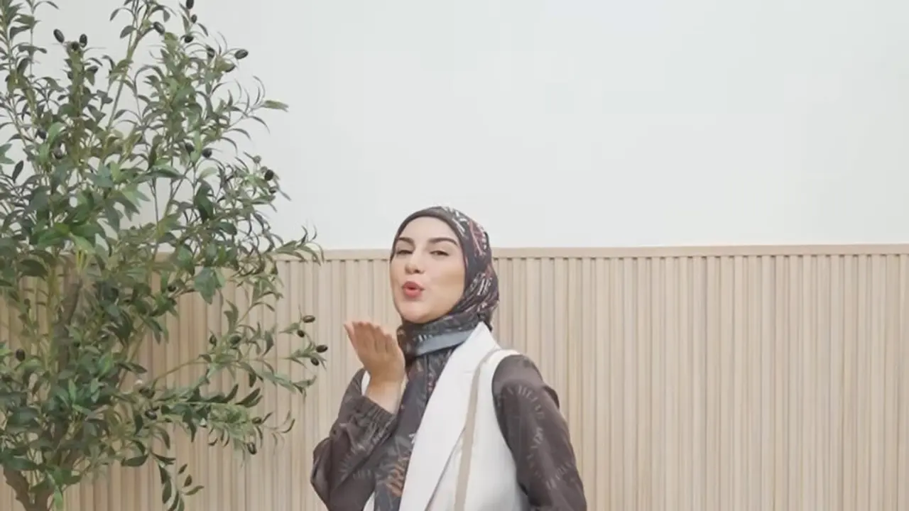 Baju Lebaran Model Dress yang Santun nan Elegan