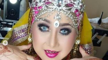 Elvy Sukaesih (Foto: Instagram/@elvy_sukaesih)