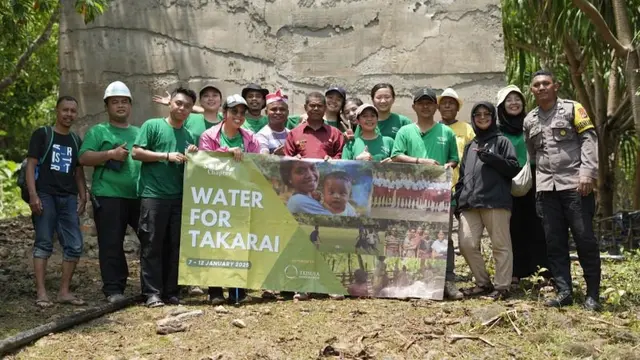 Gotong Royong Bersama Warga Desa Takarai NTT untuk Wujudkan Akses Air Bersih Berkelanjutan