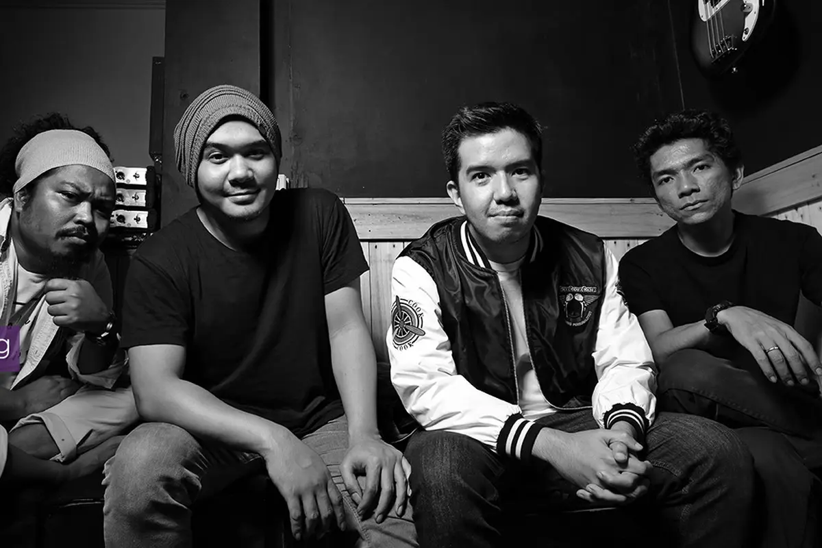 [Bintang] Eksklusif Payung Teduh 9