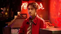 Doh Kyungsoo Tampil Bak Dosen Tampan hingga Suami Idaman