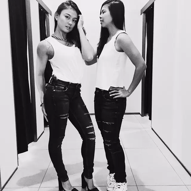 6 Potret Persahabatan Agnez Mo dan Greysia Polli, Bak Saudara Kandung