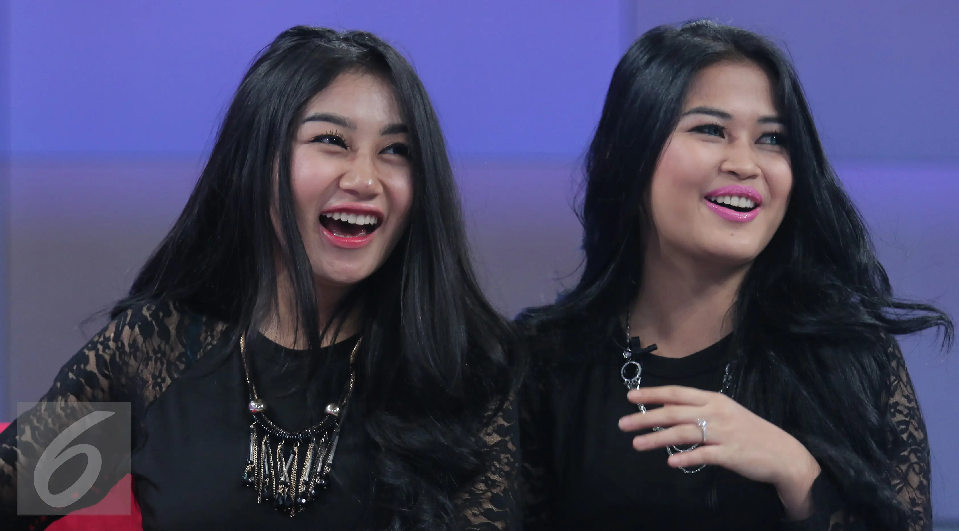 Duo Serigala saat menghadiri acara Dear Haters di SCTV Tower, Jakarta, Kamis (14/4/2016). (Liputan6.com/Angga Yuniar)