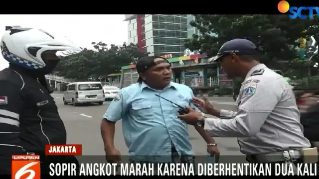 Tak Terima Ditilang Petugas Dishub, Sopir Angkot Ini Mengamuk