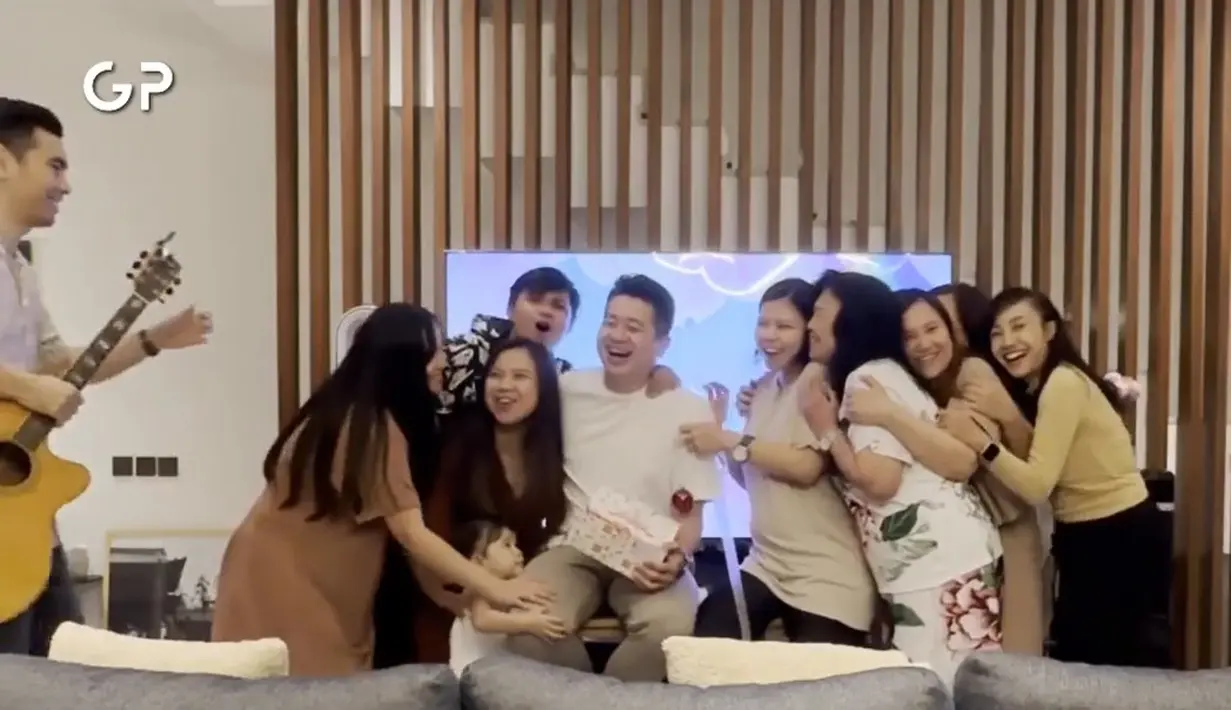 [Instagram/greyspolii]