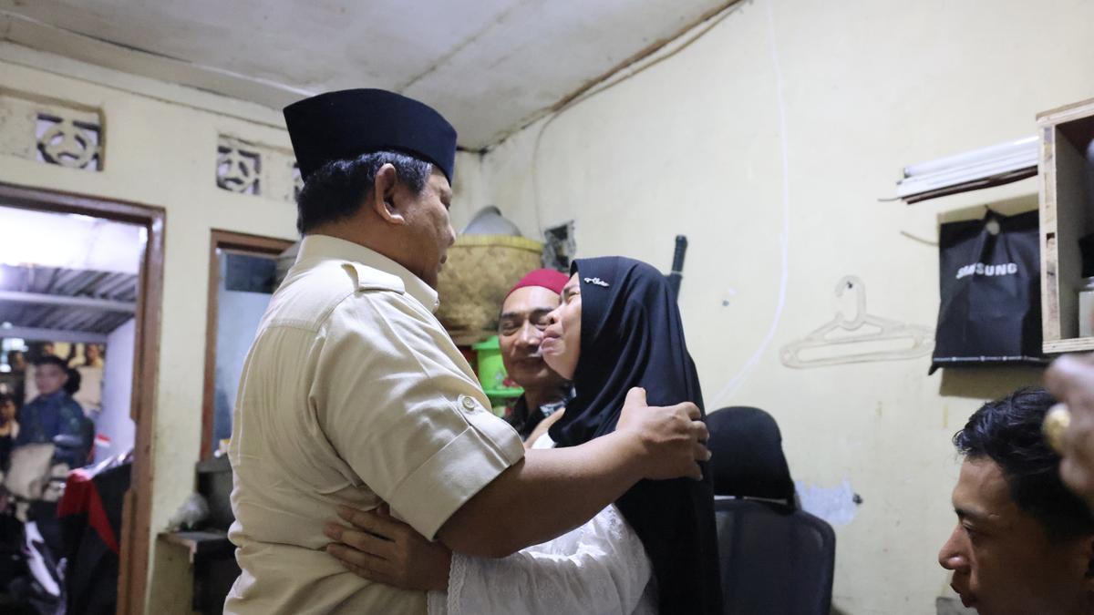 Tangis Ibu Affan Kurniawan Saat Bertemu Presiden Prabowo: Anak Saya Udah Enggak Ada