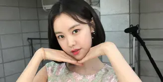 Tampaknya JYP Entertainment harus kehilangan salah satu artis terbaiknya. Lantaran Kim Ye Won memutuskan untuk keluar dari salah satu agensi hiburan terbesar di Korea Selatan. (Foto: instagram.com/__kimyewon)