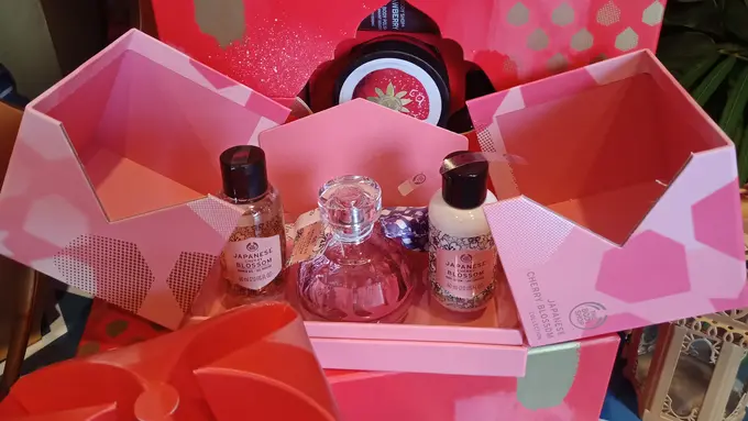 Perubahan Tren Parcel Lebaran, Dari Makanan Jadi Skincare dan Makeup