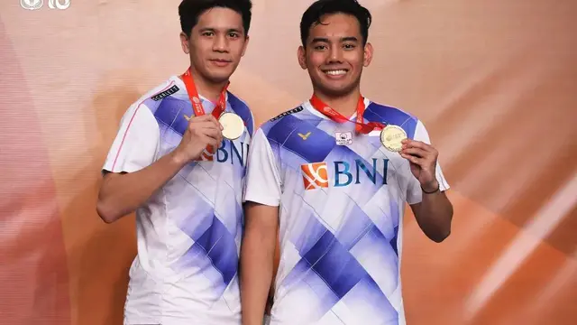 6 Potret Yeremia Rambitan, Pebulutangkis Ganda Putra yang Sedang Jadi Sorotan