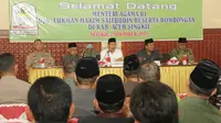 Sambutan Menteri Agama Lukman Hakim Saifuddin Pada  Acara Silaturahmi Kerukunan Umat Beragama dengan Pemuka Agama Se Kabupaten Aceh Singkil (foto:  Pusat Informasi dan Humas Kemenag)