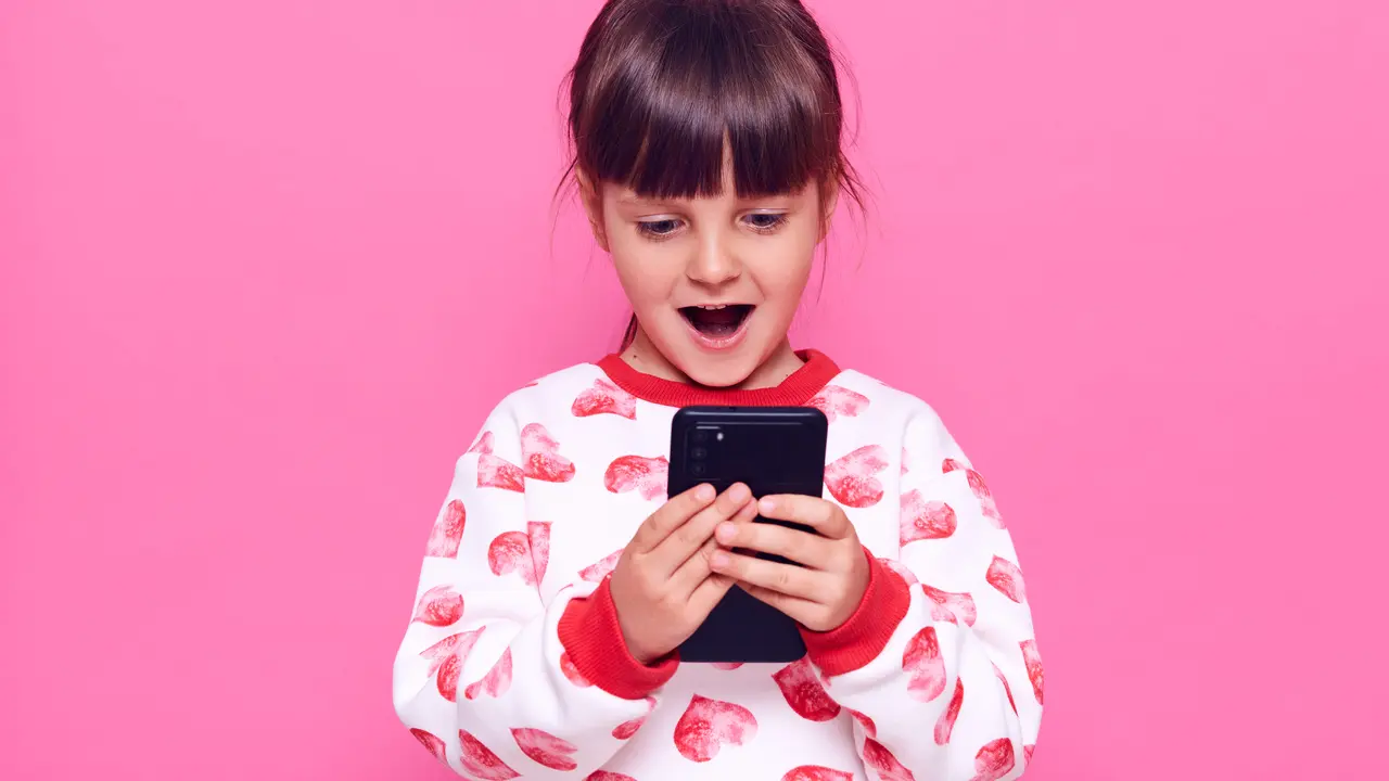parenting contoh baik dalam penggunaan teknologi